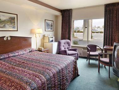 Hotel Americas - Airport / Medical Center 2*