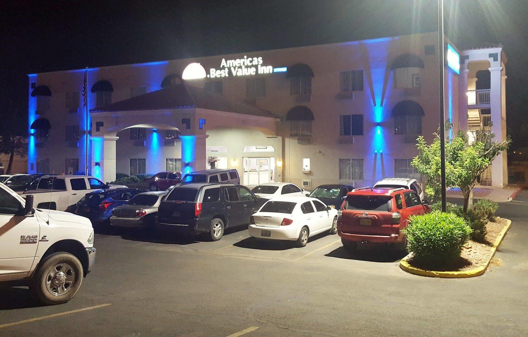 Americas - Airport / Medical Center Hotel 2*